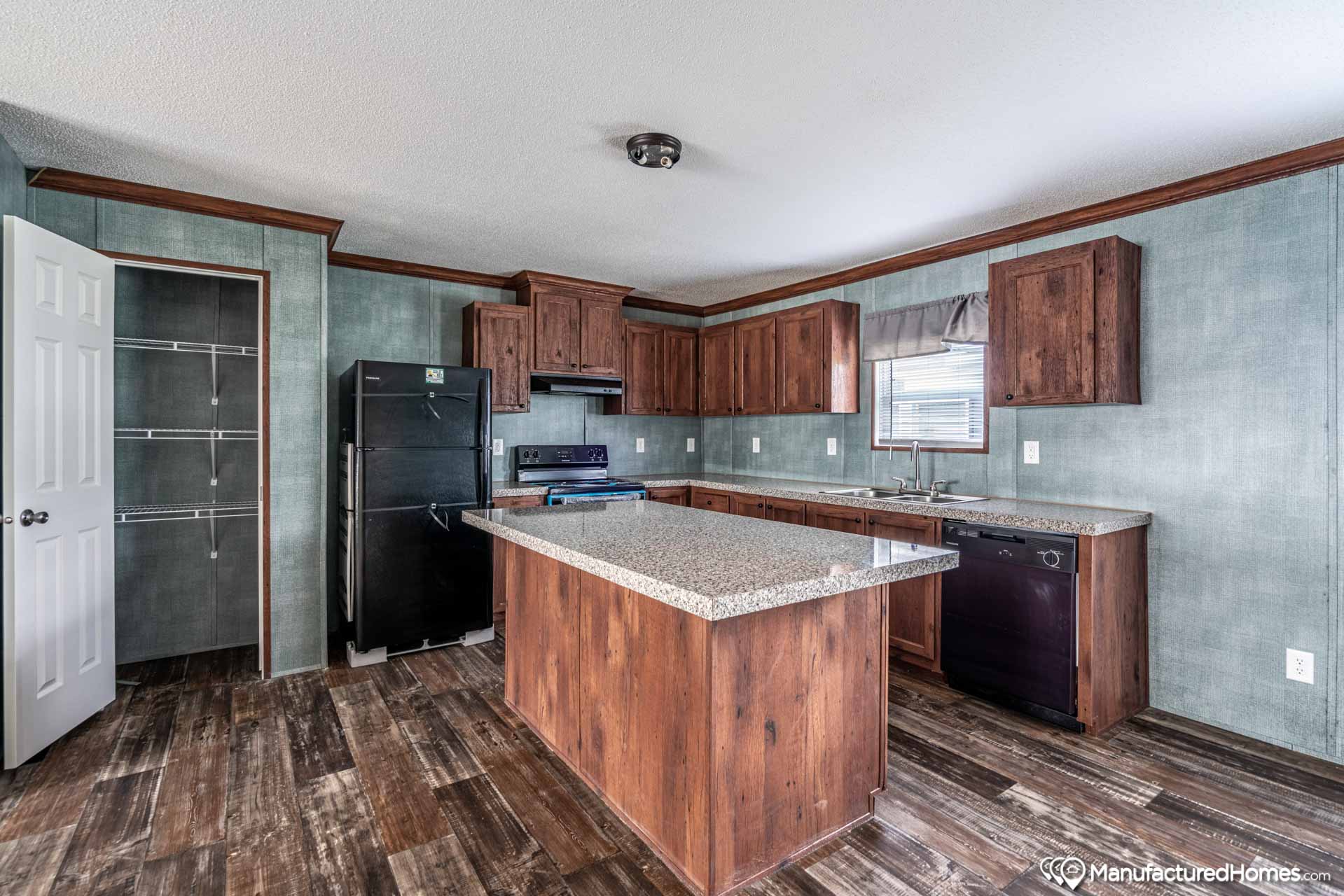 Live Oak V3524G For Sale by Yurezz Home Center of Byron